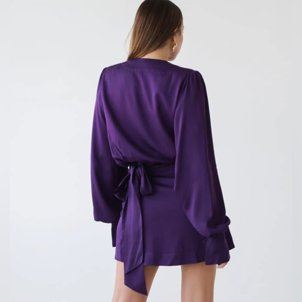 Rumored ROSE WRAP MINI DRESS - Picture 5 of 5